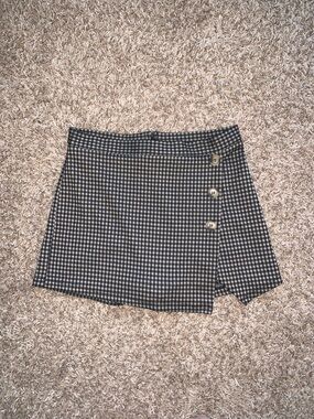 Women’s Originality Checkered Button Black & Tan Wrap-Front Mini Skort Large